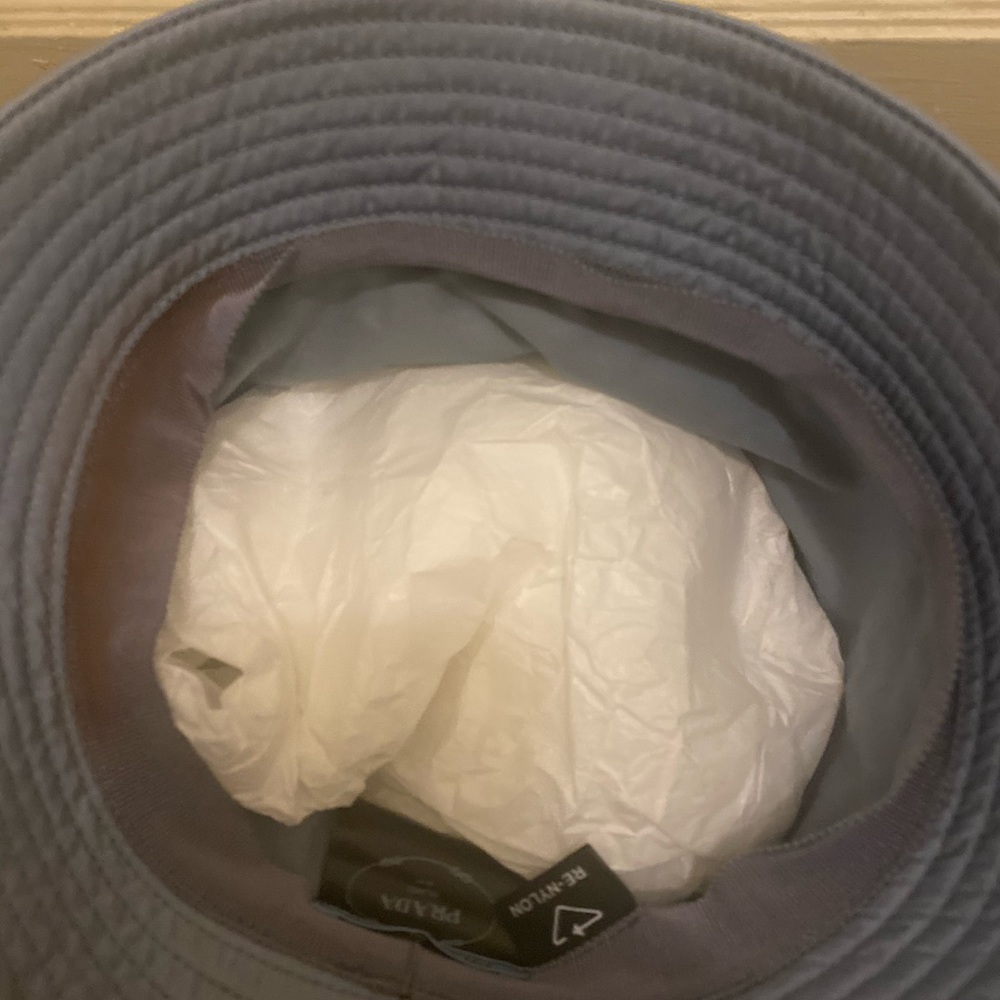 Prada bucket hat. Size M